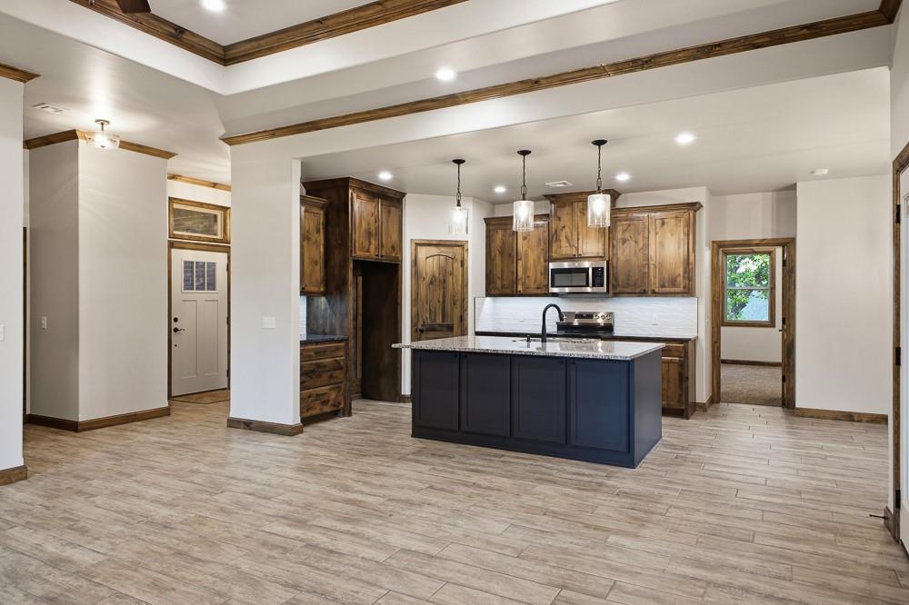 2413 Black Jack Court Property Photo 3