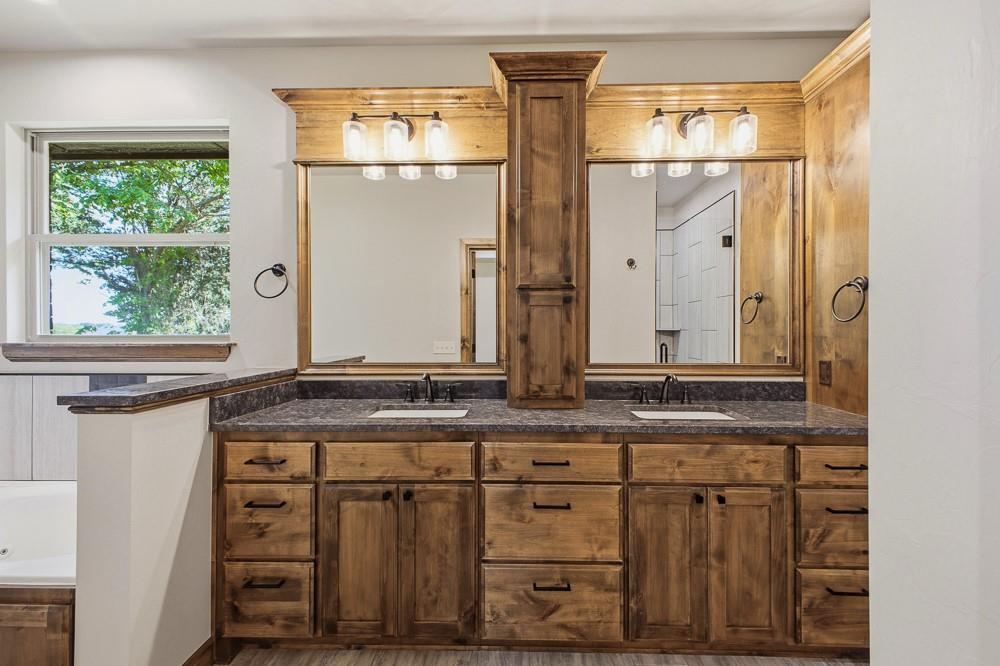 2413 Black Jack Court Property Photo 17