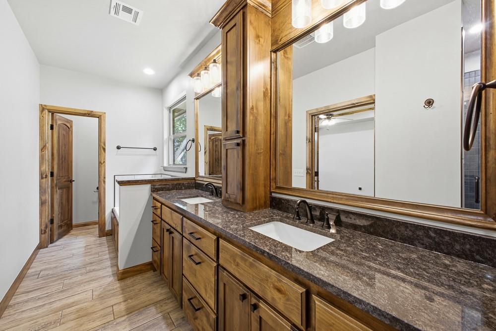 2413 Black Jack Court Property Photo 20