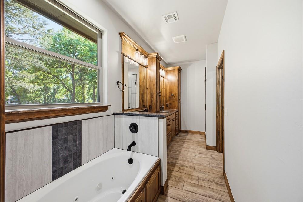 2413 Black Jack Court Property Photo 22