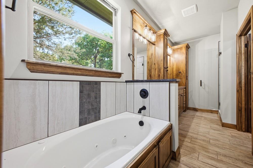 2413 Black Jack Court Property Photo 23