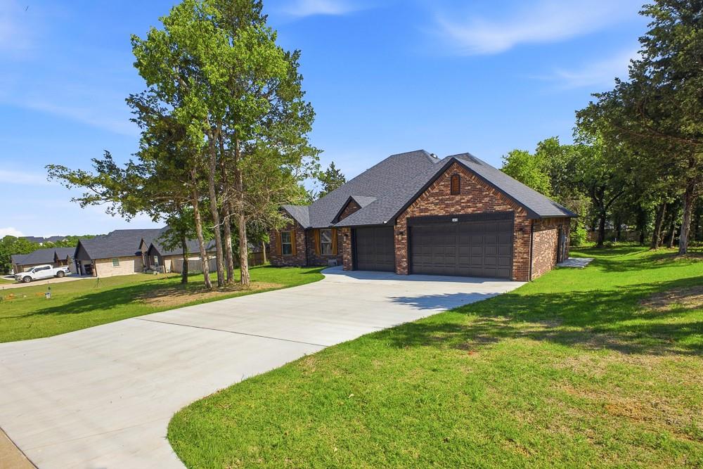 2413 Black Jack Court Property Photo 37