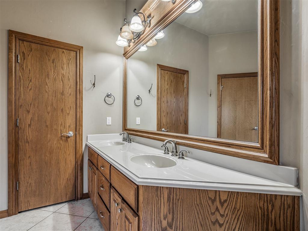 10700 Nw 40th Street Property Photo 27