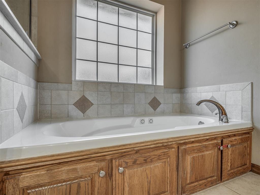 10700 Nw 40th Street Property Photo 32
