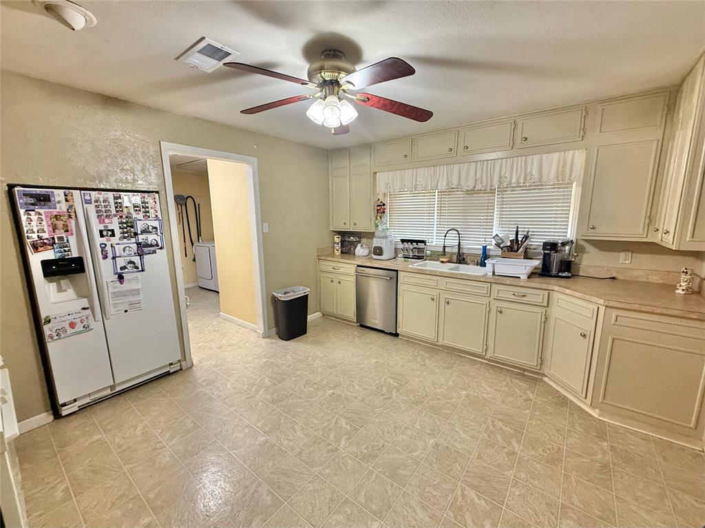 1724 N Willard Street Property Photo 5