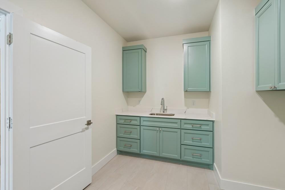 4924 Pont Neuf Road Property Photo 40