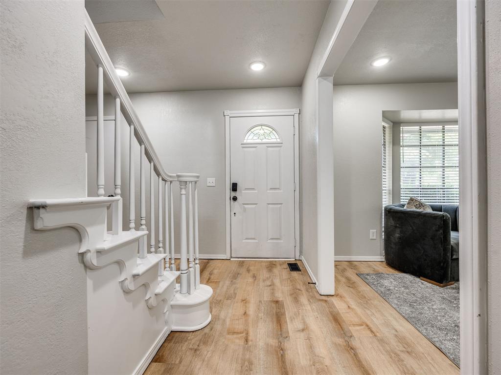 1005 Mary Lee Lane Property Photo 6