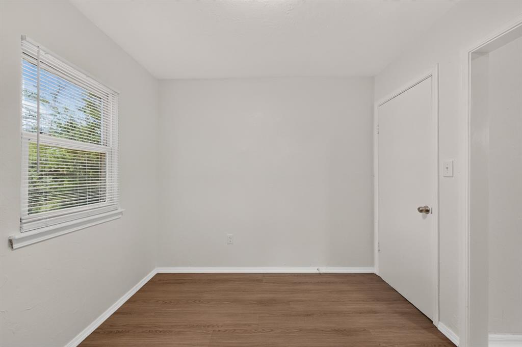 1270 N 1st Street Property Photo 9