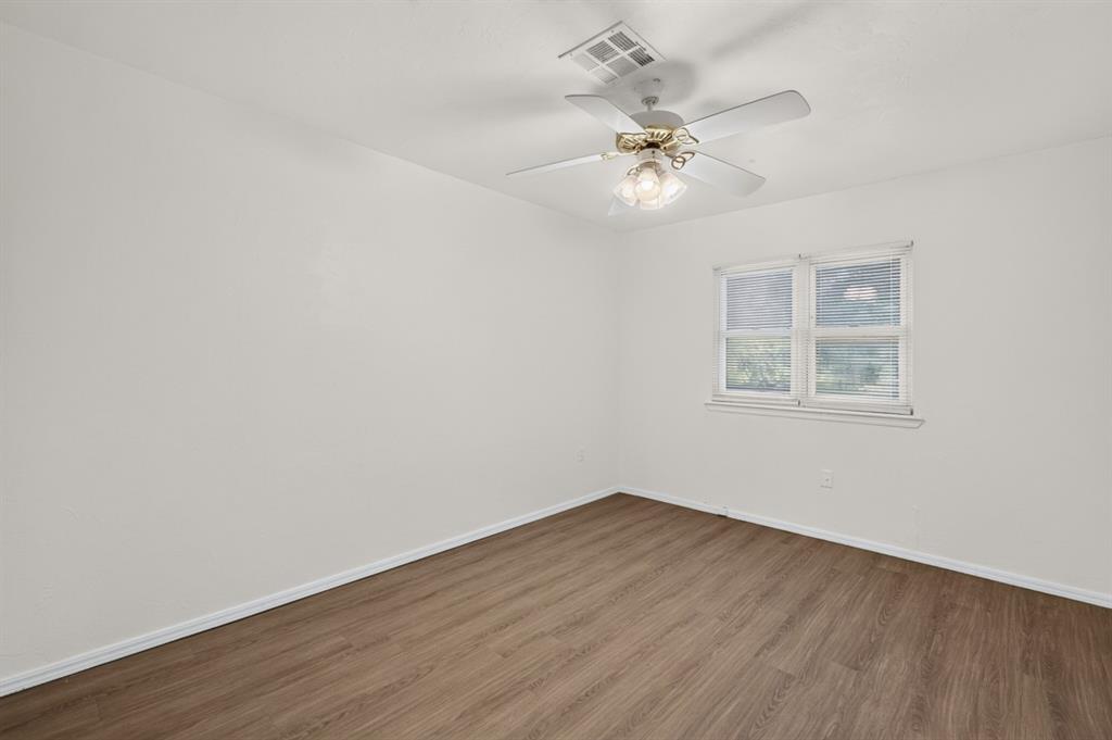 1270 N 1st Street Property Photo 14