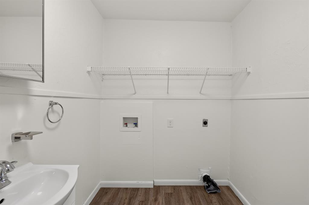 1270 N 1st Street Property Photo 23