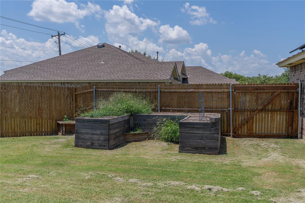 101 Sandstone Drive Property Photo 34