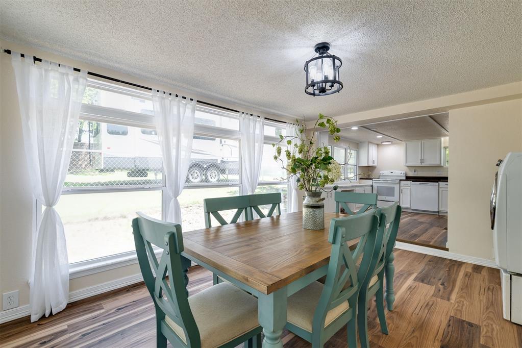 9209 Sleepy Hollow Drive Property Photo 15