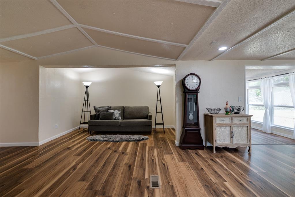 9209 Sleepy Hollow Drive Property Photo 21