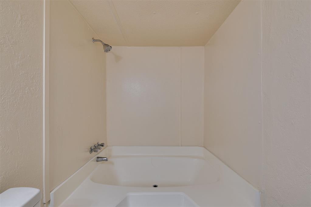 9209 Sleepy Hollow Drive Property Photo 36