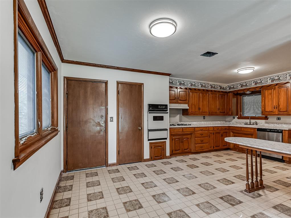 136 Elwood Drive Property Photo 12