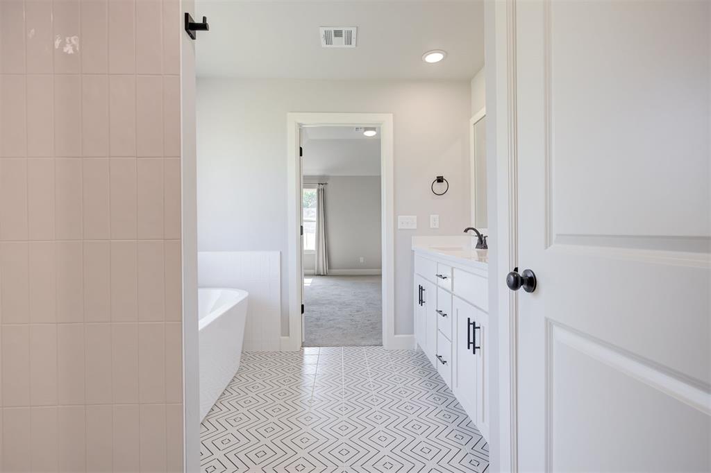 9500 Megans Way Property Photo 22
