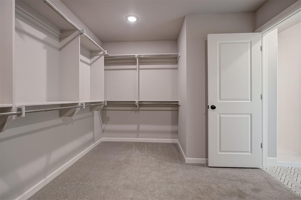 9500 Megans Way Property Photo 28