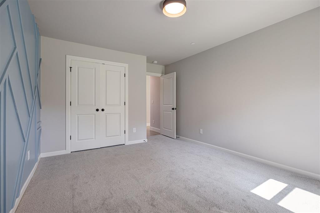 9500 Megans Way Property Photo 35