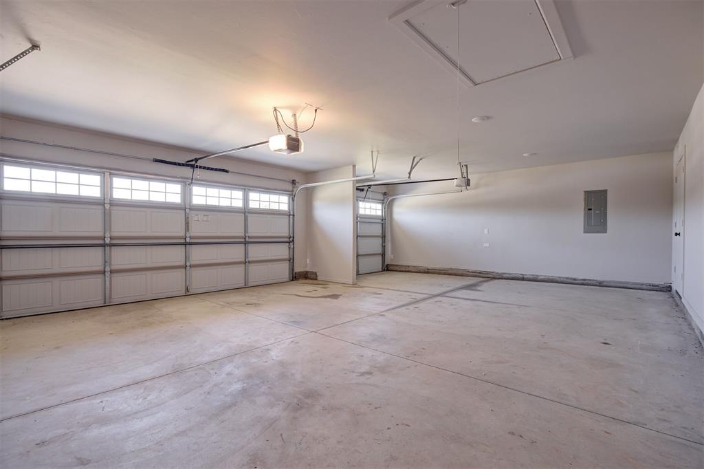 9500 Megans Way Property Photo 43