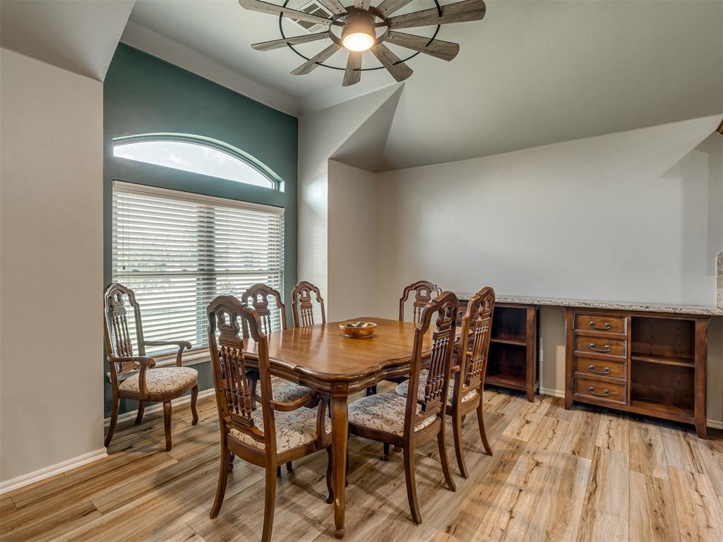 8128 N Kaden Road Property Photo 9