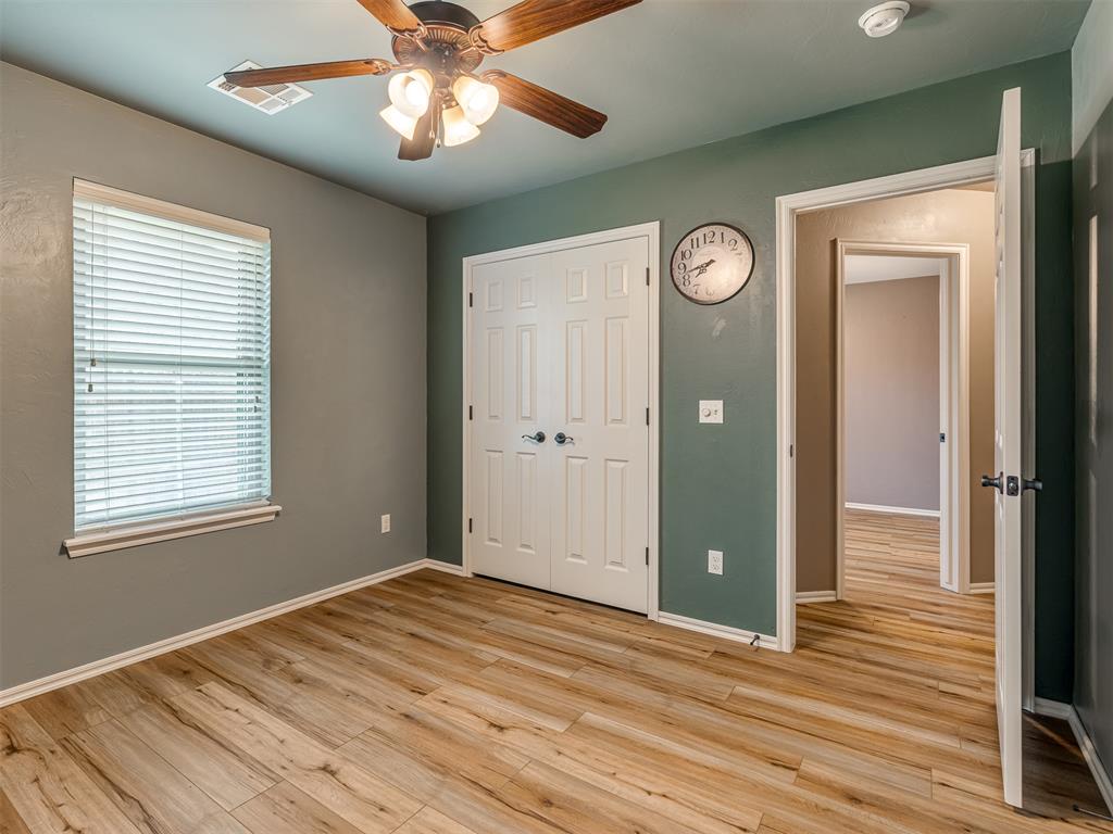 8128 N Kaden Road Property Photo 20