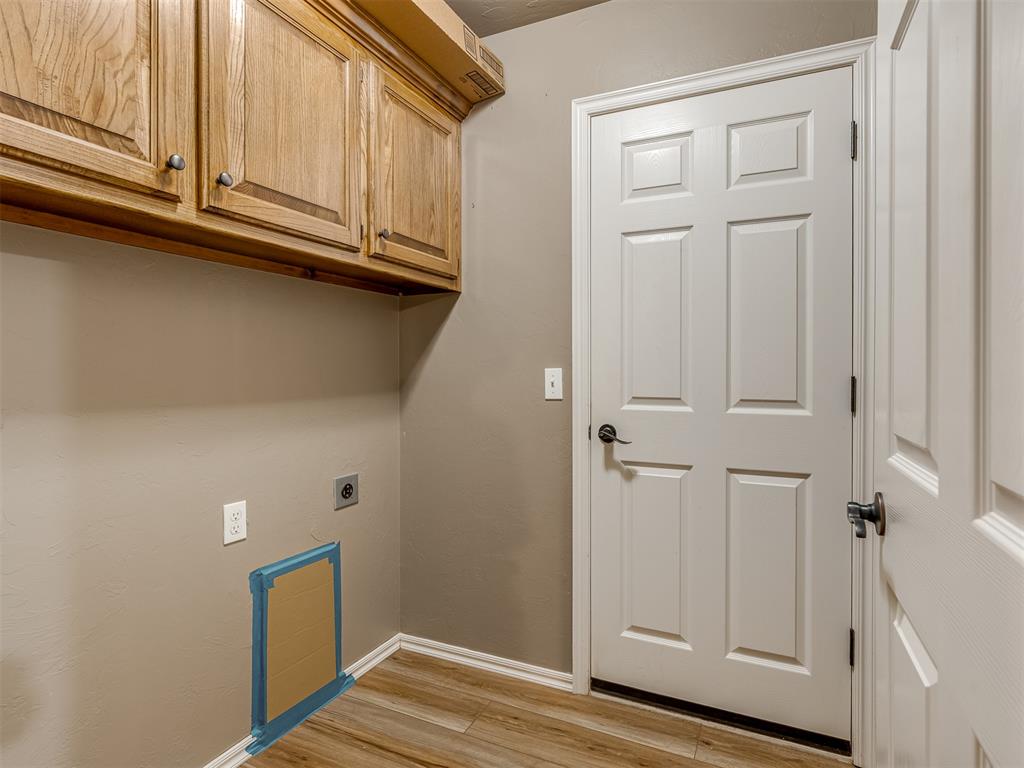 8128 N Kaden Road Property Photo 21