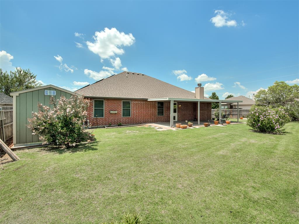 8128 N Kaden Road Property Photo 24