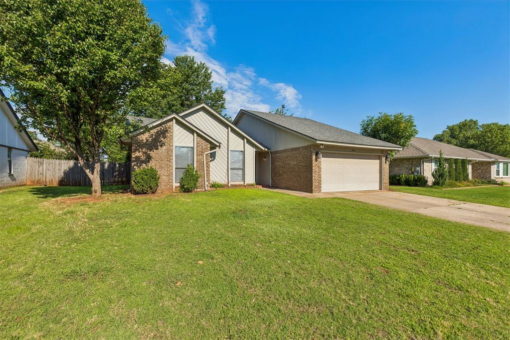 505 Crestview Property Photo 2