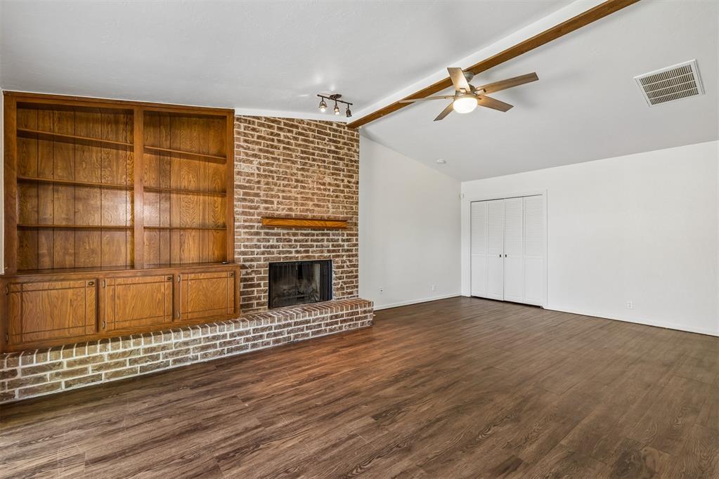 505 Crestview Property Photo 5