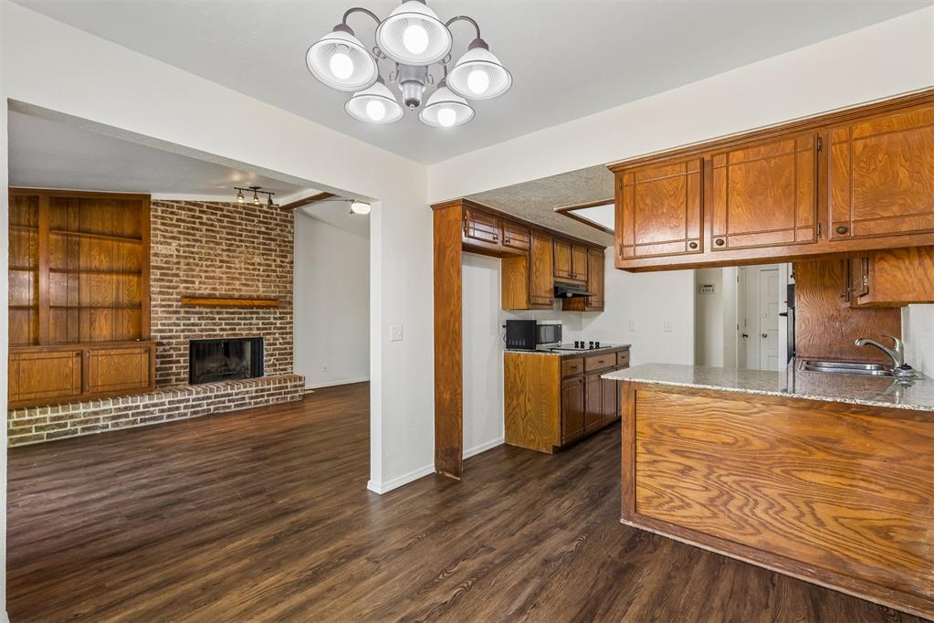505 Crestview Property Photo 6