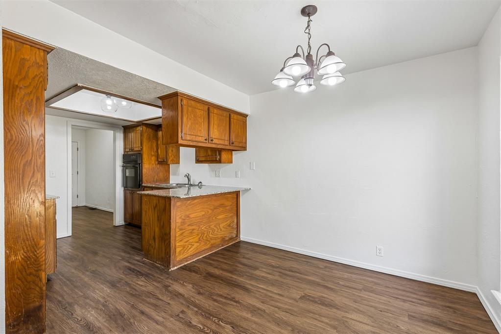 505 Crestview Property Photo 13