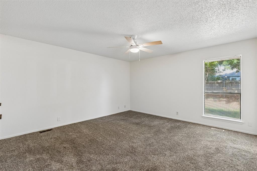505 Crestview Property Photo 17