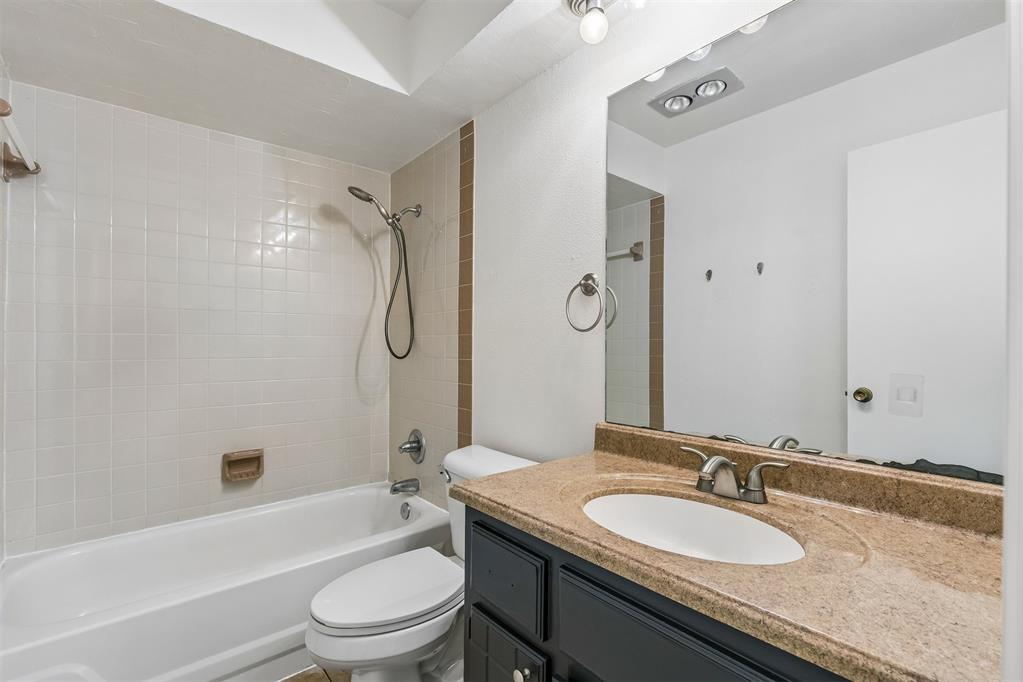 505 Crestview Property Photo 27