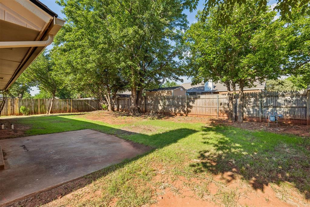 505 Crestview Property Photo 31