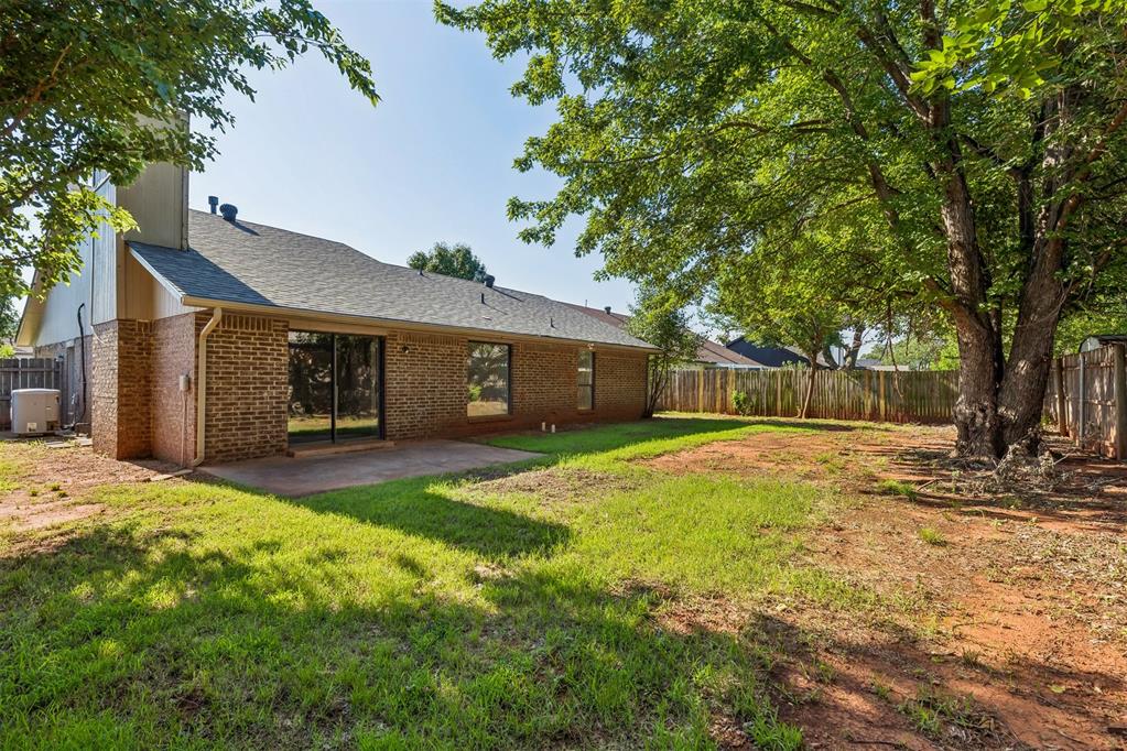 505 Crestview Property Photo 32