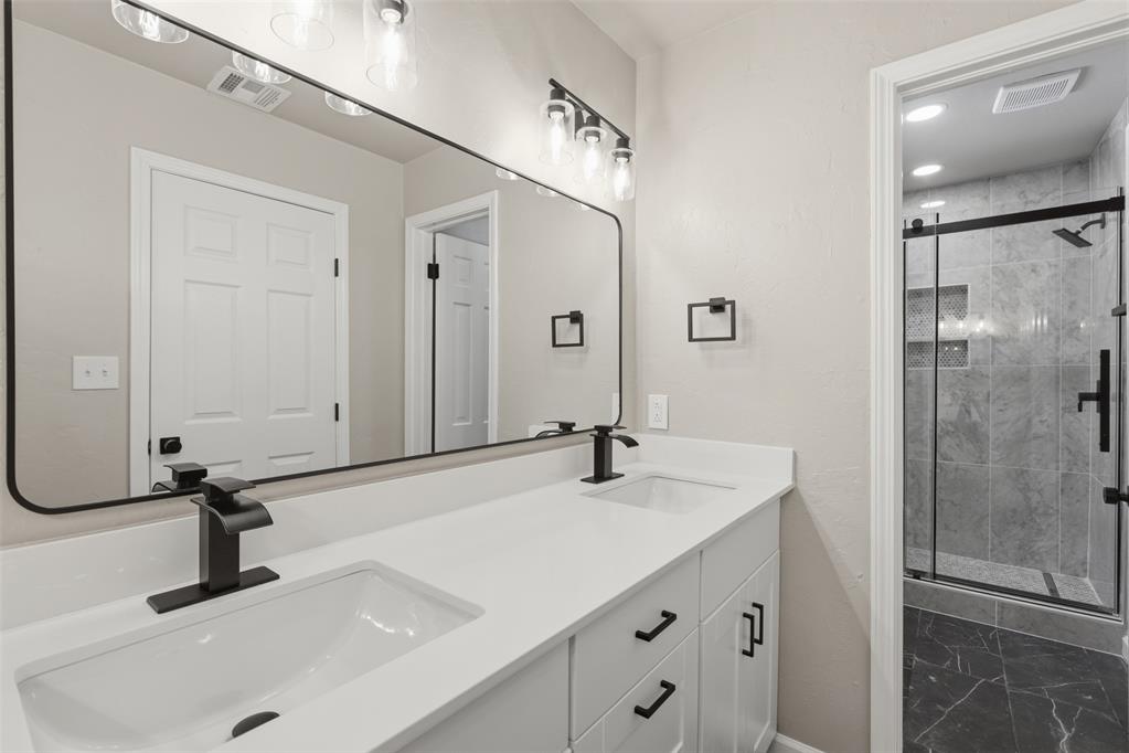 1221 Pepperdine Avenue Property Photo 18