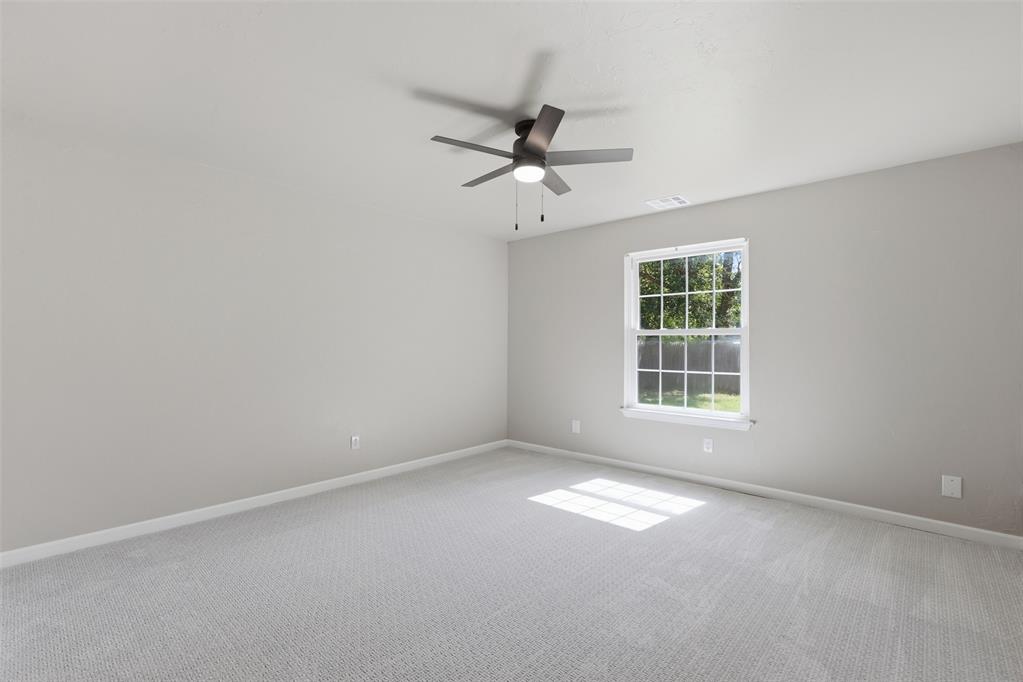 1221 Pepperdine Avenue Property Photo 21