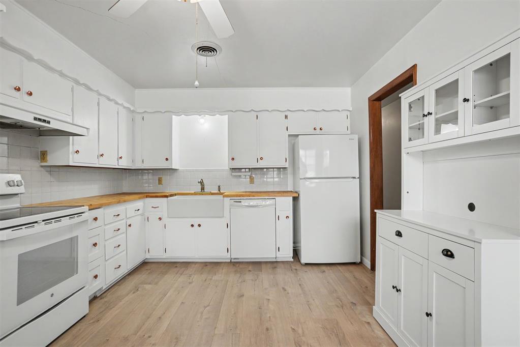 111 W Cedar Avenue Property Photo 13