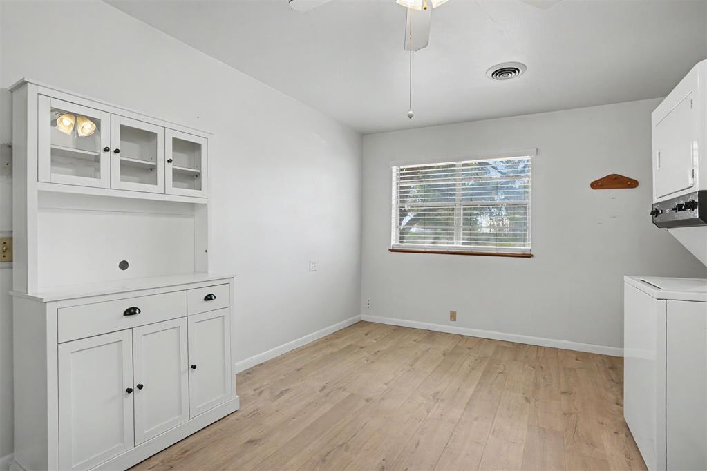 111 W Cedar Avenue Property Photo 17