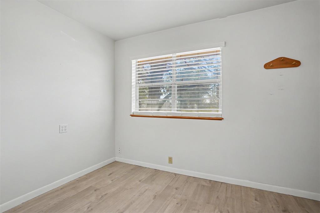 111 W Cedar Avenue Property Photo 18