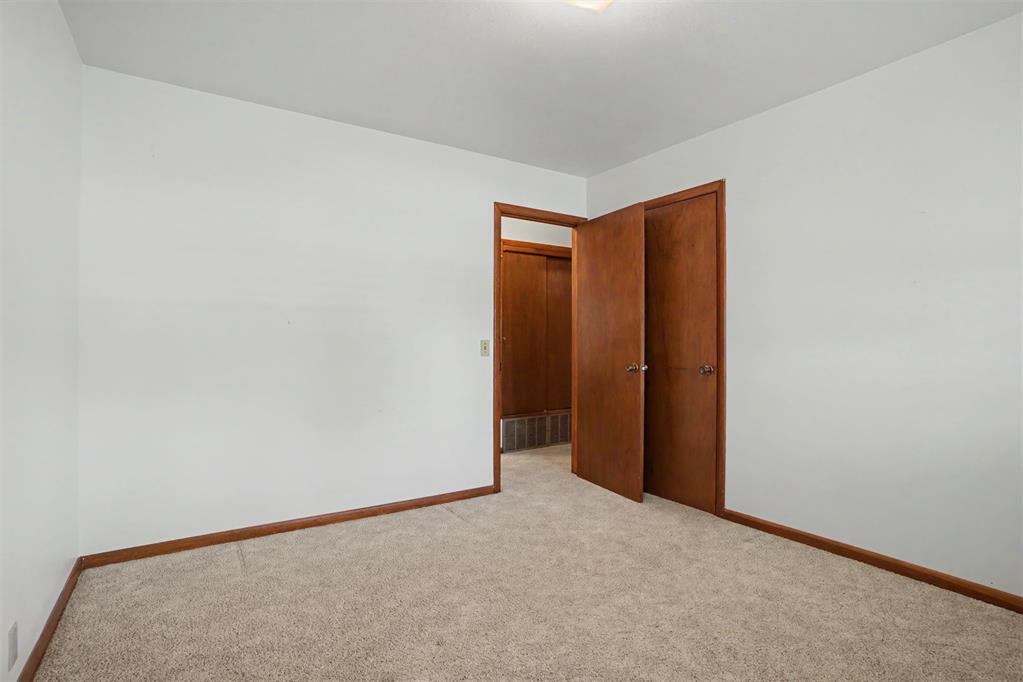 111 W Cedar Avenue Property Photo 29