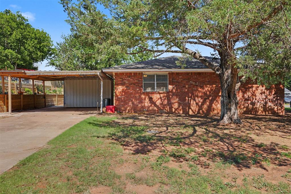 111 W Cedar Avenue Property Photo 35