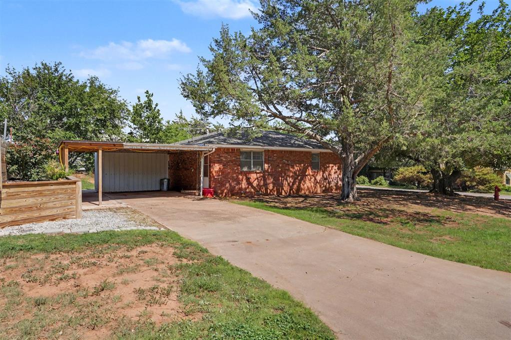 111 W Cedar Avenue Property Photo 36