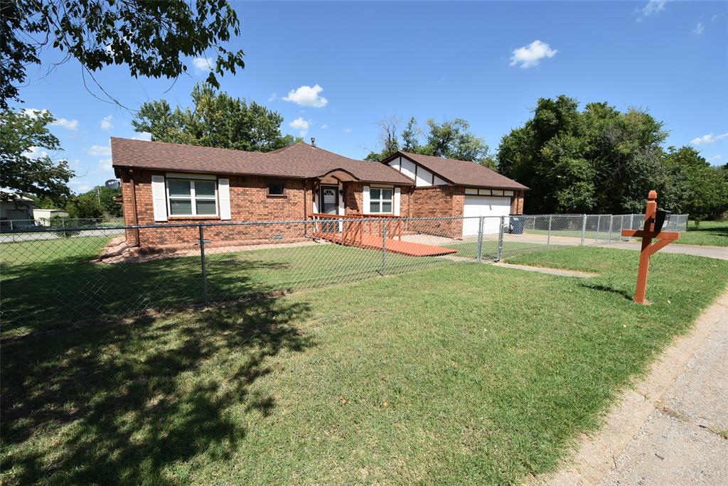 1612 Foster Avenue Property Photo 3