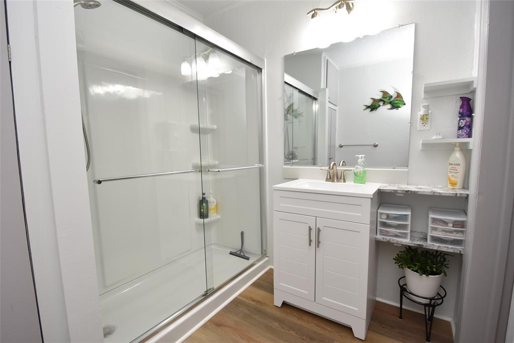 1612 Foster Avenue Property Photo 26