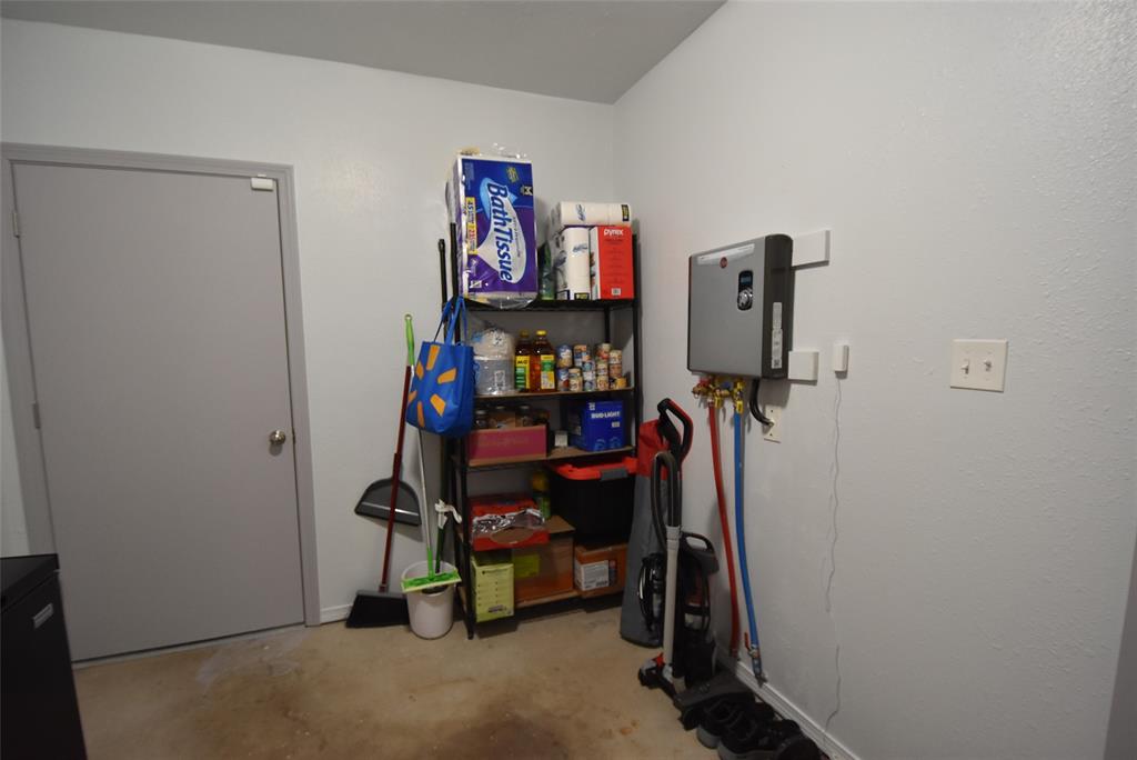 1612 Foster Avenue Property Photo 34