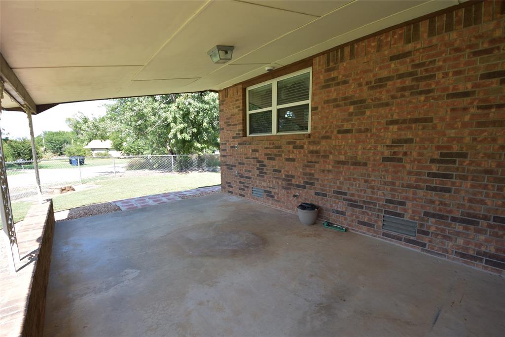 1612 Foster Avenue Property Photo 41