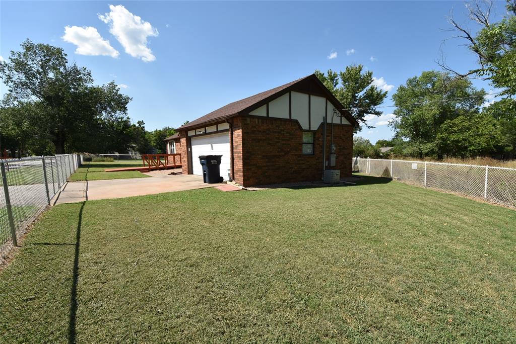 1612 Foster Avenue Property Photo 42
