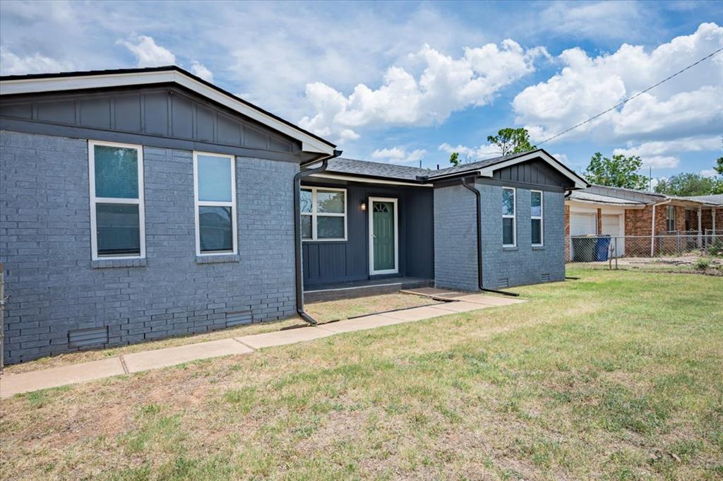 119 Windsor Road Property Photo 3