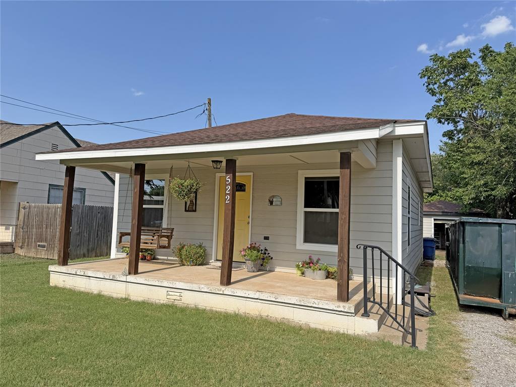 522 S Wilson Avenue Property Photo 3